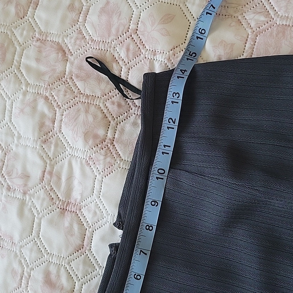 Larry Levine Dark Blue Pencil Skirt - Picture 7 of 9